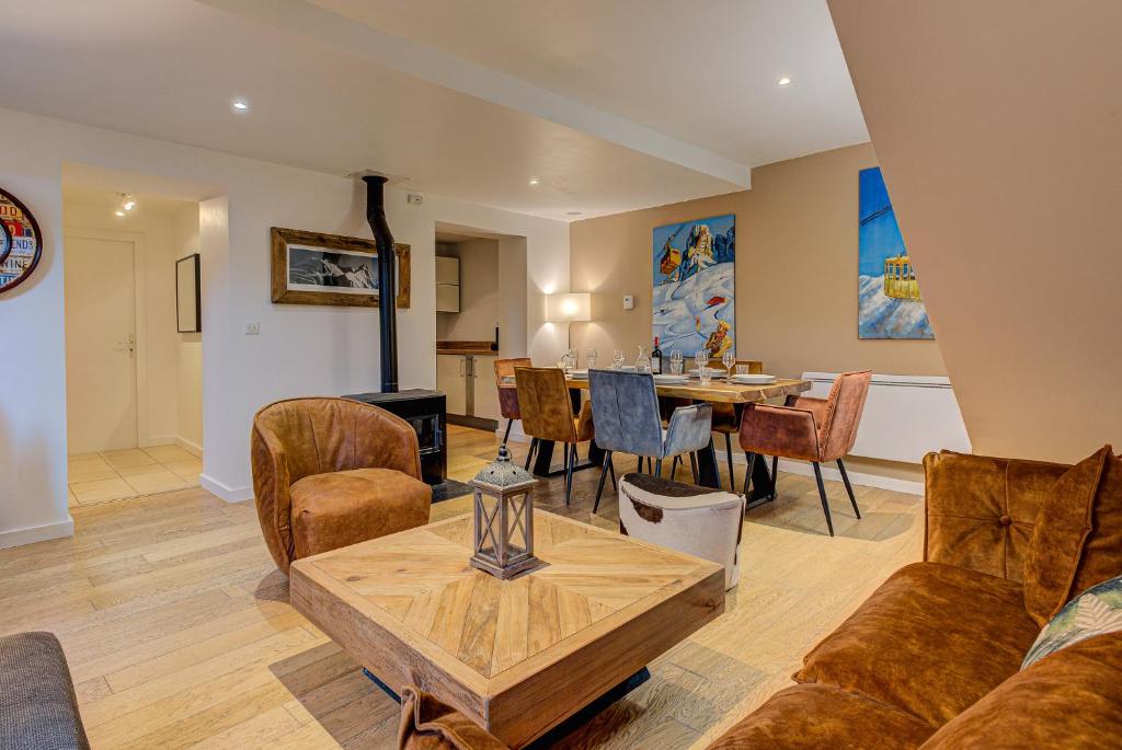 Apartment Biolay, Alpes Agency, Central Chamonix, Sleeps 6 - 5
