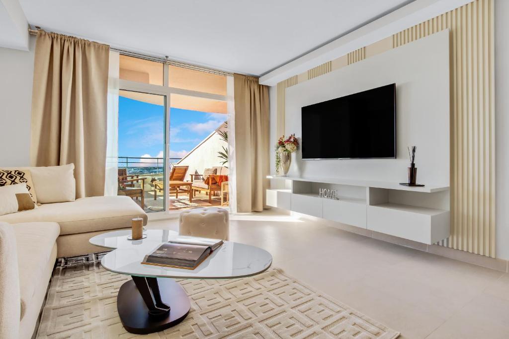 Magna Marbella 3 Bed with spectacular views - 2