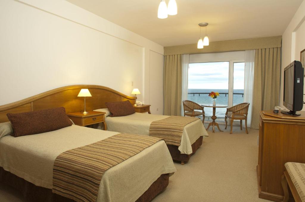 Senior Double Room with Double Sea View