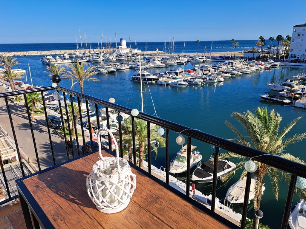 Superb Seaview Apartment Duquesa Port - 3
