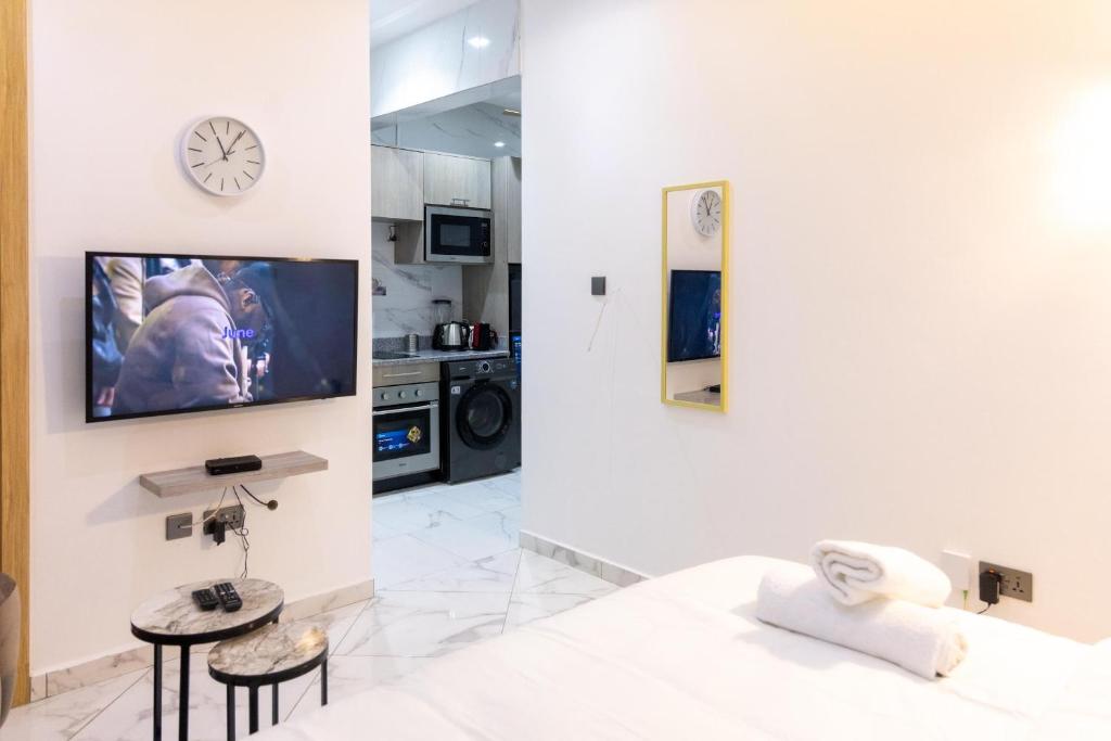 Classy Studio Apartment, East Airport, Accra