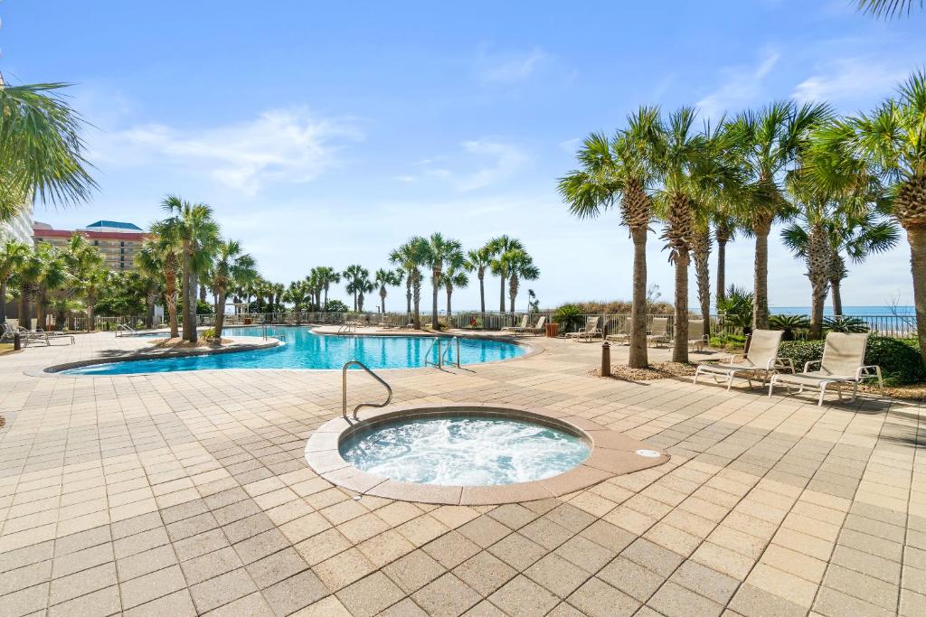 Sterling Beach Resort by Panhandle Getaways, Panama City Beach