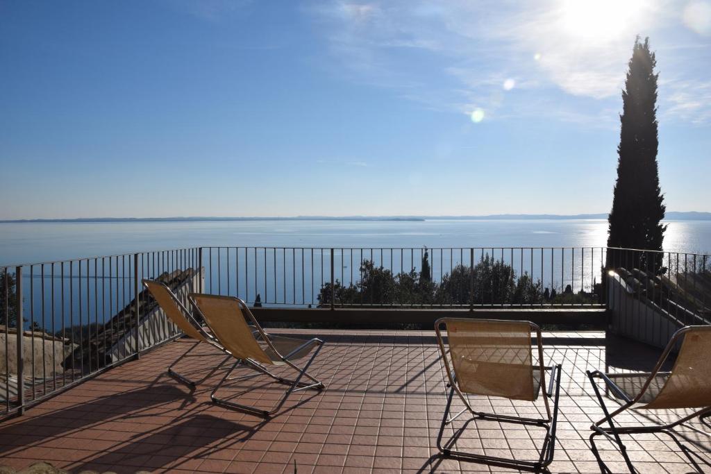 Villa La Limonaia Garda, extraordinary silent position, great lake view - 5