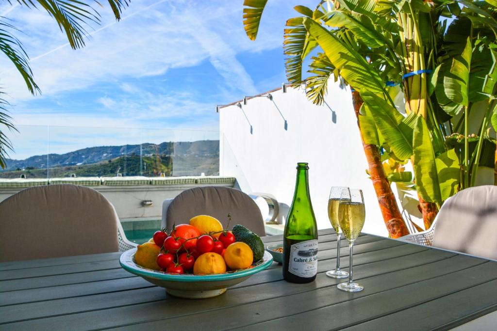 Luxury center Townhouse in Frigiliana with pool and parking HansOnHoliday Rentals - 2