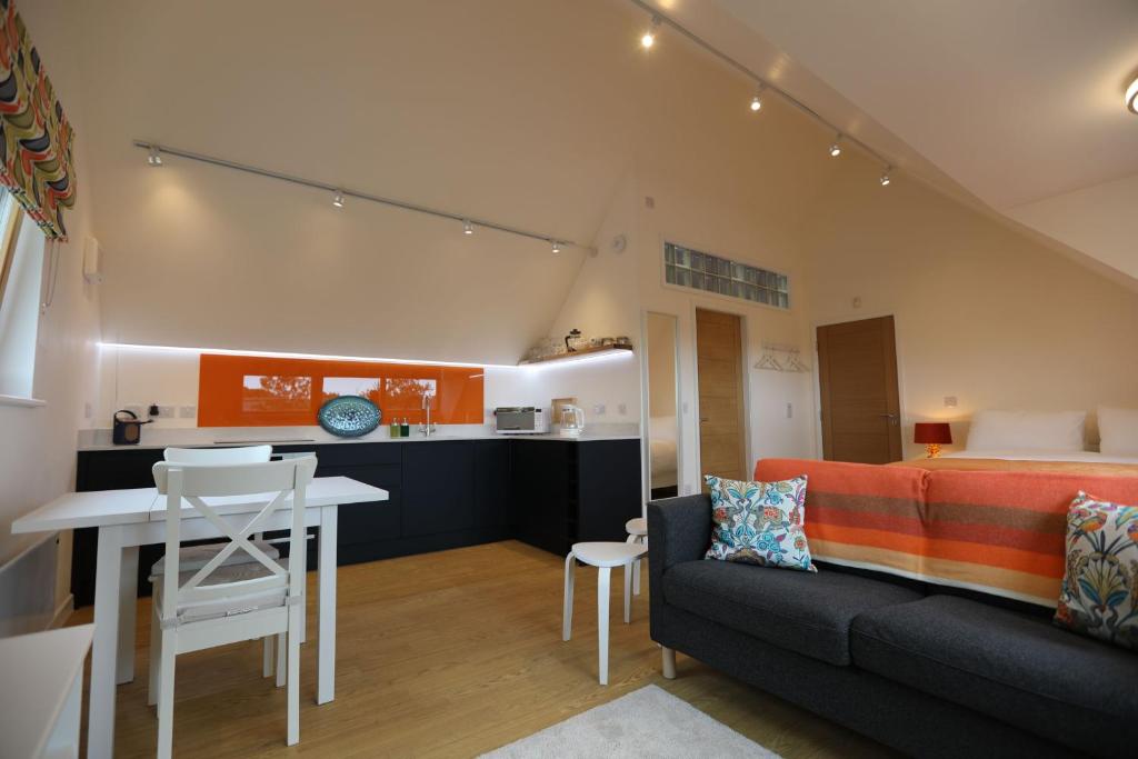 The Studio Ty Haul, Rhosneigr