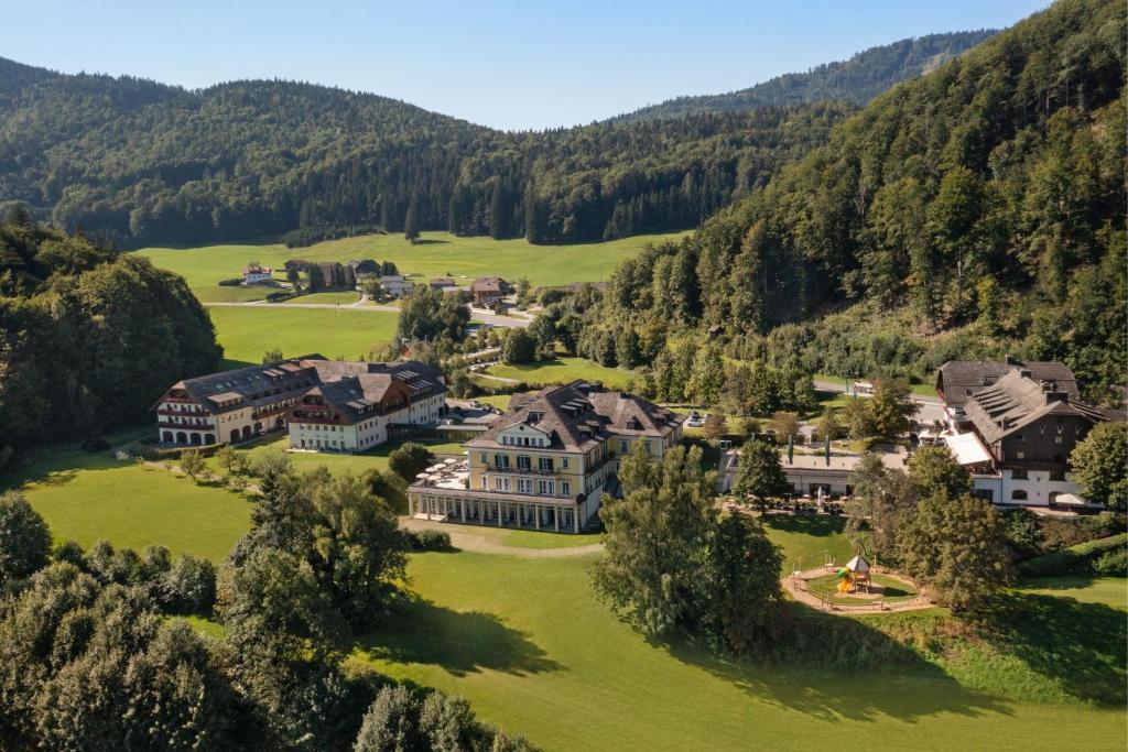 Arabella Jagdhof Resort am Fuschlsee, a Tribute Portfolio Hotel - 3