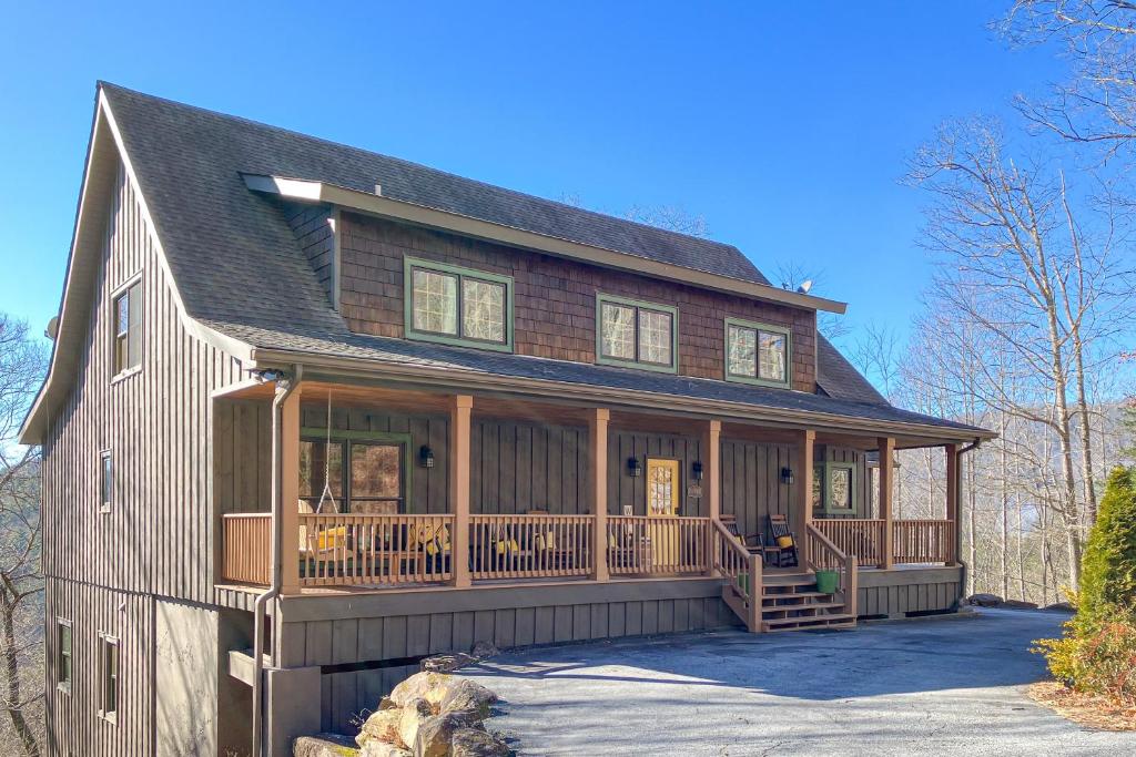 Sunset Ridge, Sapphire