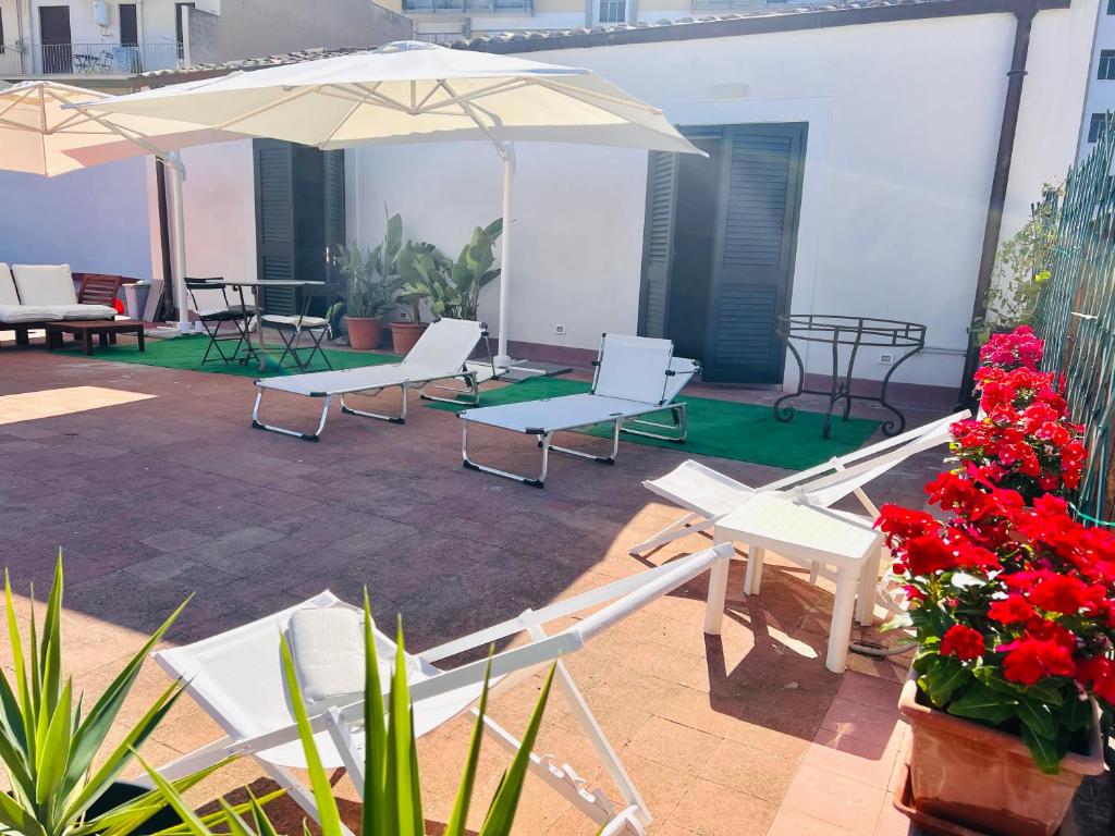 Loft Palermo Centro con terrazzo. Free parking - 2