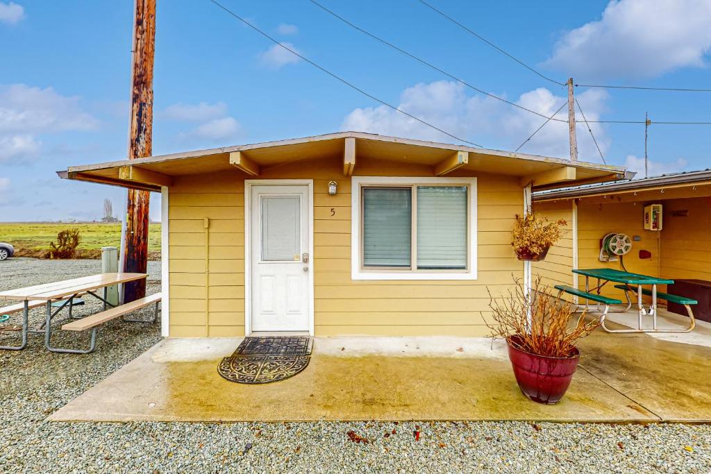 Blake's Skagit Resort, Cabin 5, Mount Vernon