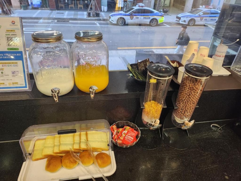 طعام و مشروبات