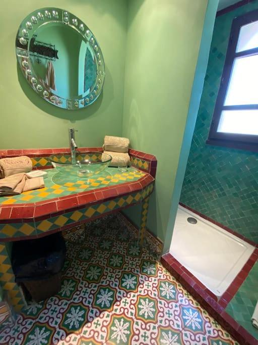 Chambre Emeraude, Riad 9 Couple only au village naturiste - 3