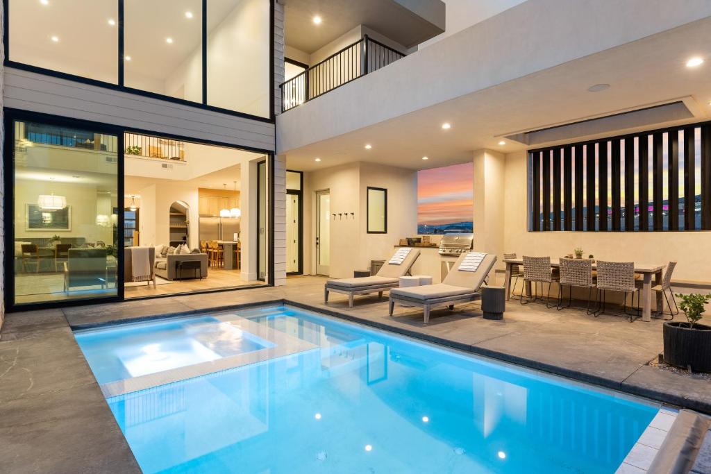 Golden Hour home, St. George