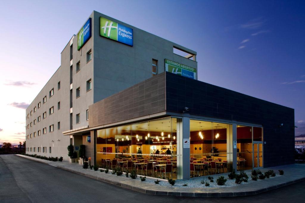 Holiday Inn Express Málaga Airport by IHG, Málaga