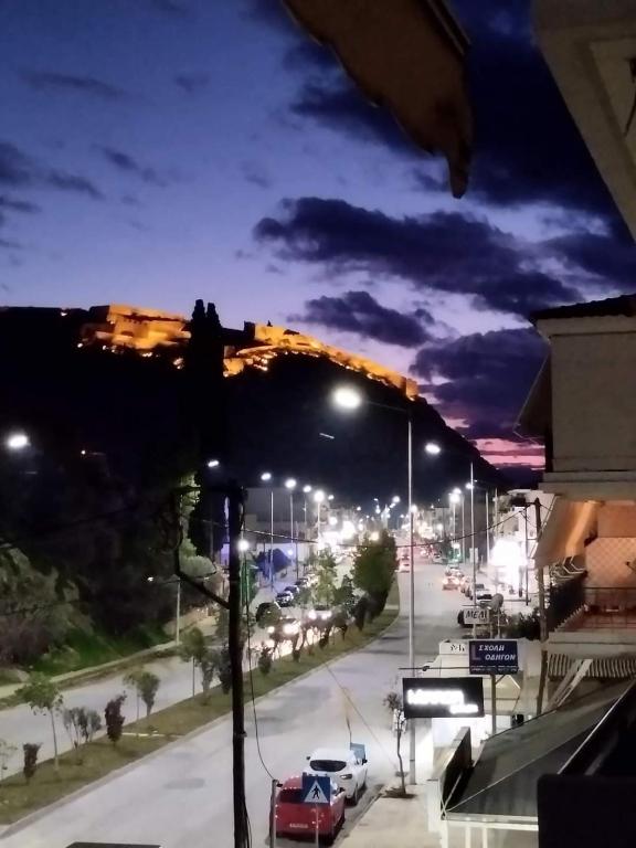 Chrysa's Luxury Apt. View of Palamidi, Nafplio