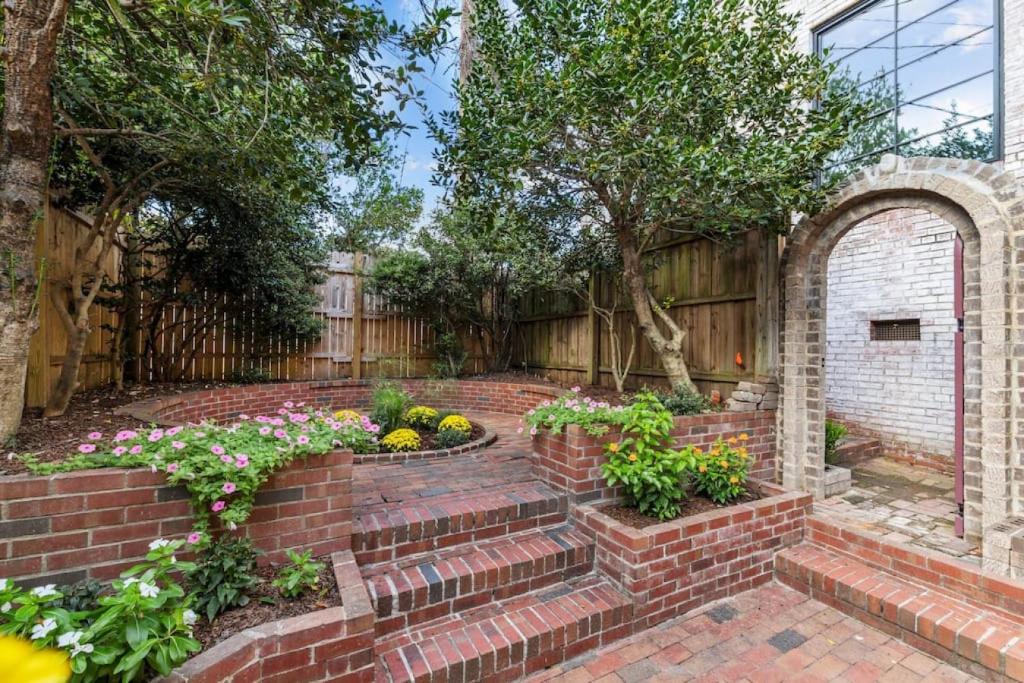 Slice of Seclusion in Downtown Southern Pines, Southern Pines