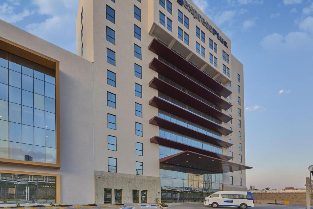 City Express Plus by Marriott Leon Centro de Convenciones, León