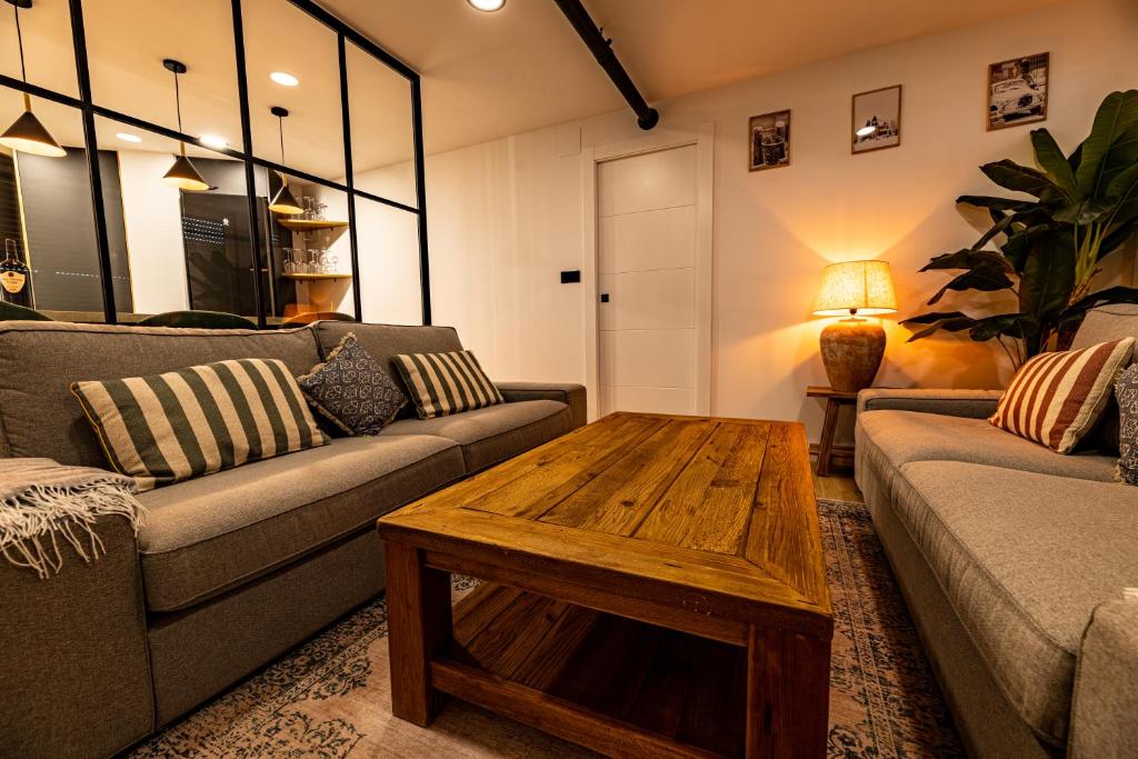 Luxury refurnished apartment with Private Parking close to ski slopes - 5