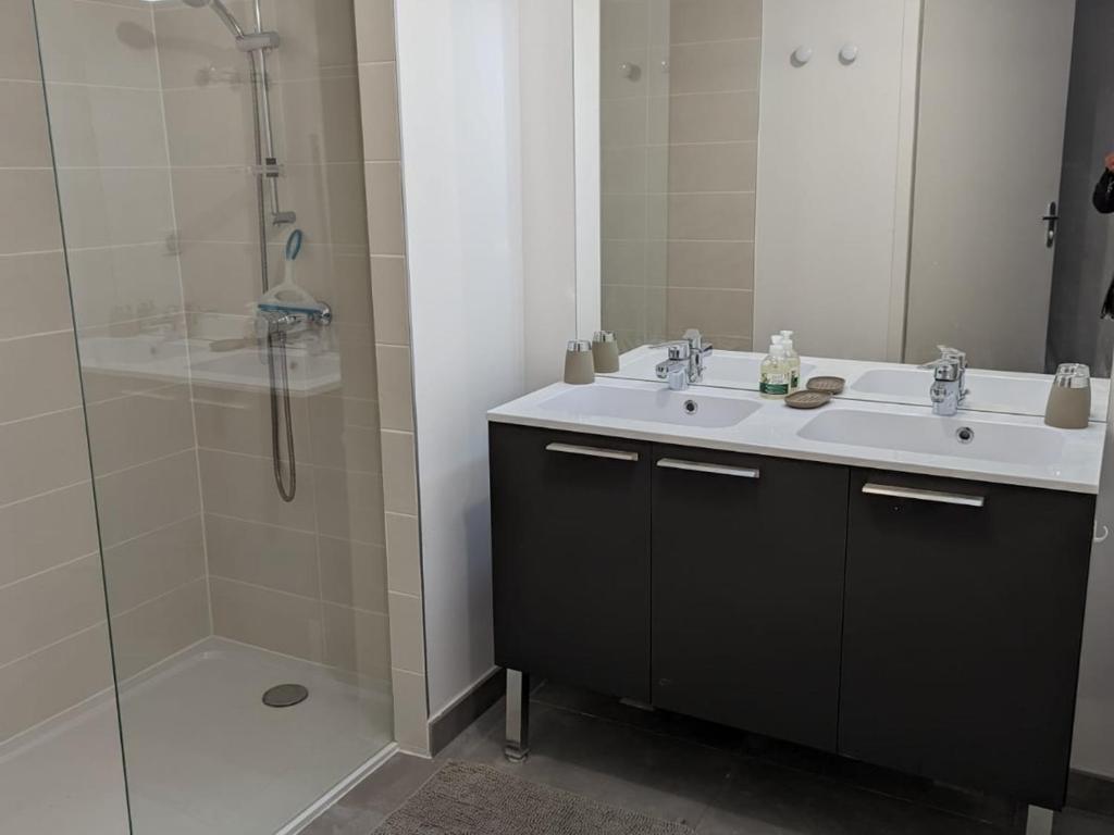 Appartement Confort 4 Pers, Climatisé, Terrasse, Parking, Proche Plage - FR-1-776-12 - 5