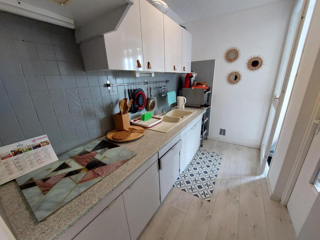 Appartement avec WIFI, climatisation et parking - 400m de la plage - FR-1-776-15 - 4