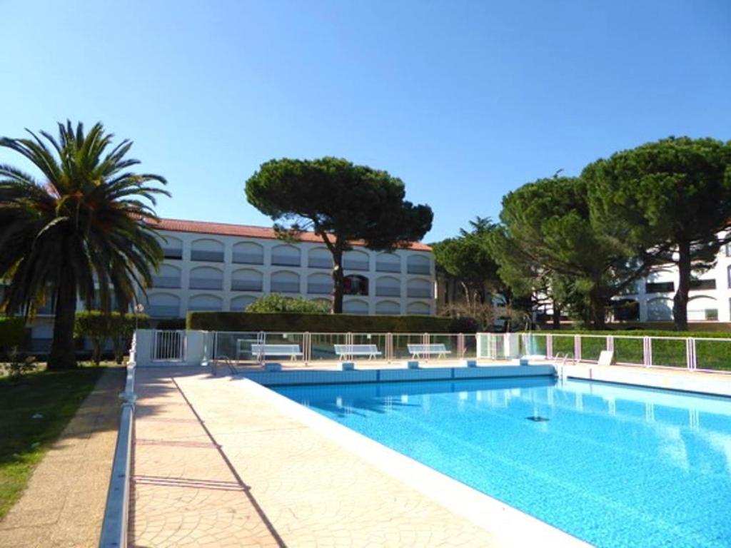 Appartement 2 pièces avec piscine, parking privé, à 400m de la plage - 4 personnes - FR-1-776-46 - 2