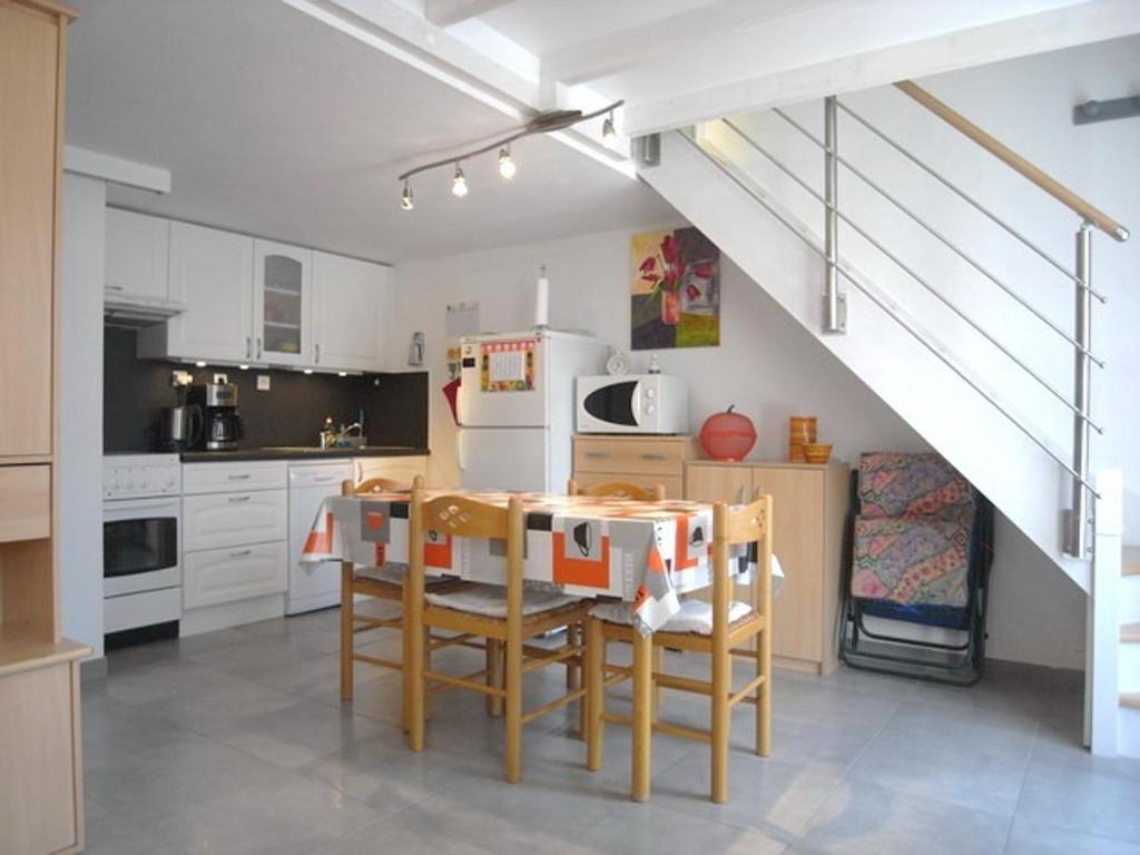 Villa climatisée 5 pers à 600m plage - Terrasse, BBQ, WIFI, animaux ok - FR-1-776-52 - 2