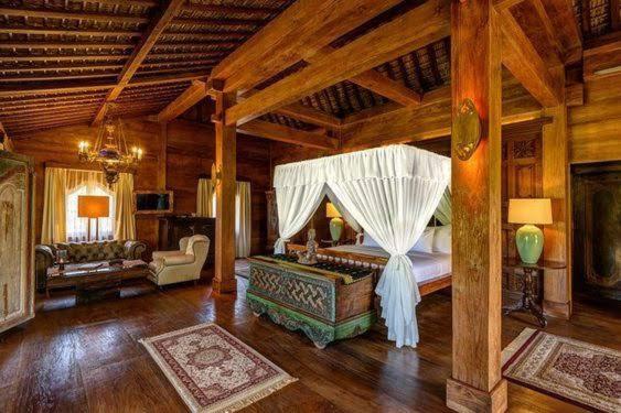 RELAXING HOME