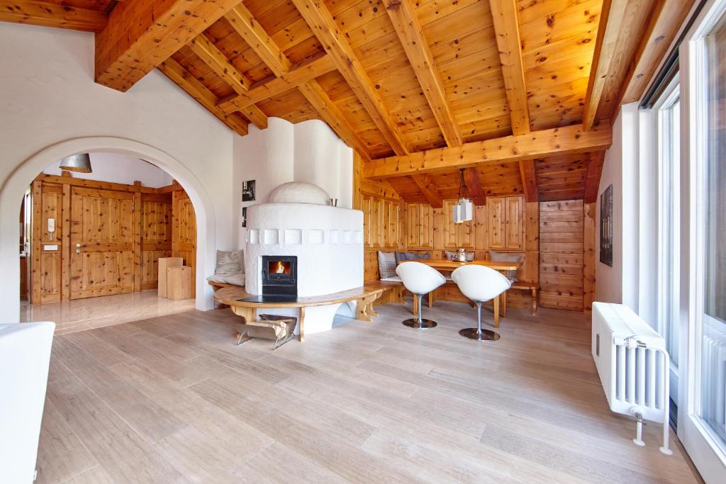 Livingroom - 4