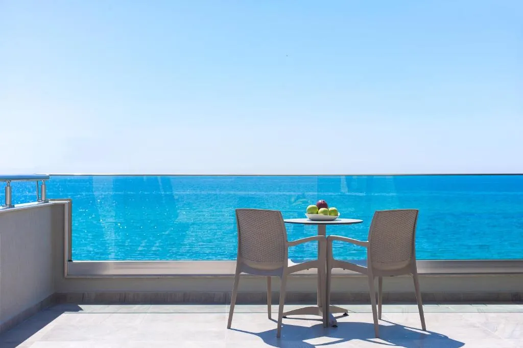 Aegean Infinity Deluxe, hotel in Limenaria