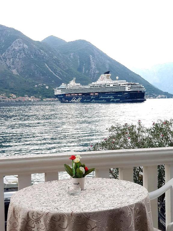 Montenegro Apartments - Private Beach - 1