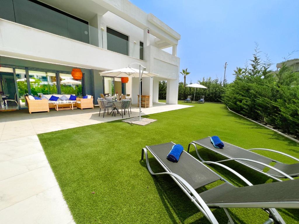 Miradores Del Sol, Estepona