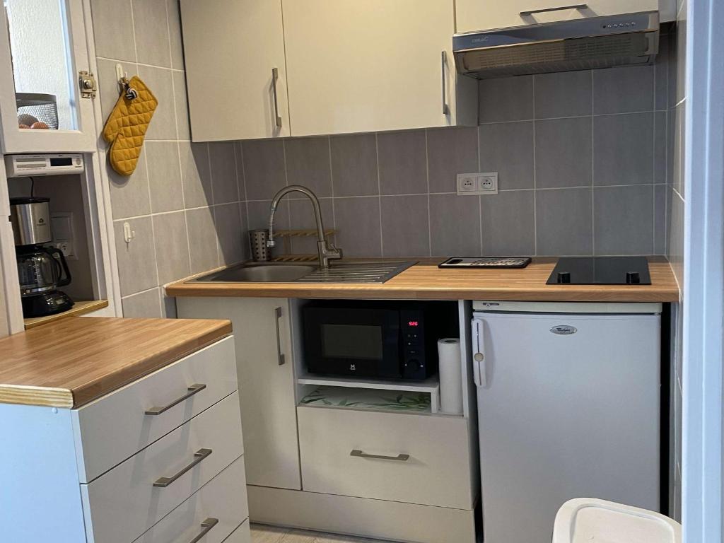 Studio Confort en Face des Thermes - Loggia, Clim, Parking - Balaruc-les-Bains - FR-1-553-243 - 5