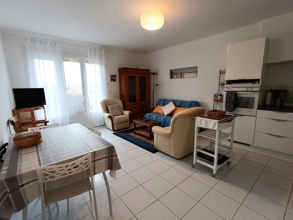Appartement avec WIFI, au centre-ville de Perros-Guirec - FR-1-368-406 - 2
