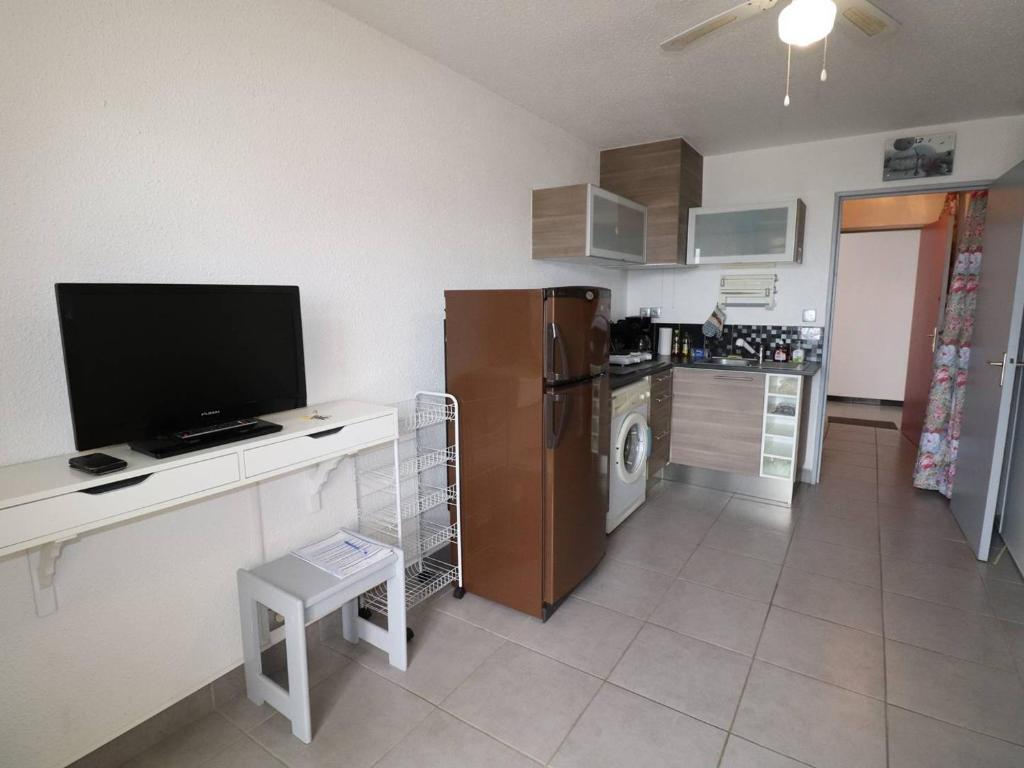 Studio cabine refait à neuf avec terrasse, piscine, parking et lave-linge - Le Grau-du-Roi - FR-1-307-249 - 2