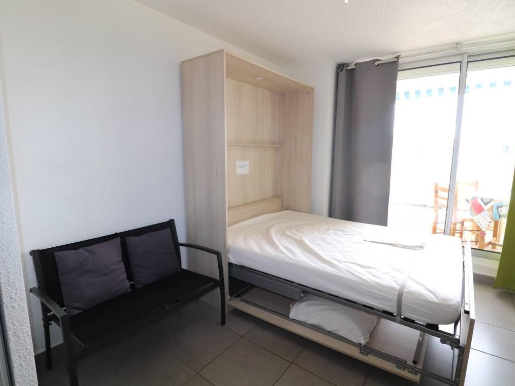 Studio cabine refait à neuf avec terrasse, piscine, parking et lave-linge - Le Grau-du-Roi - FR-1-307-249 - 3