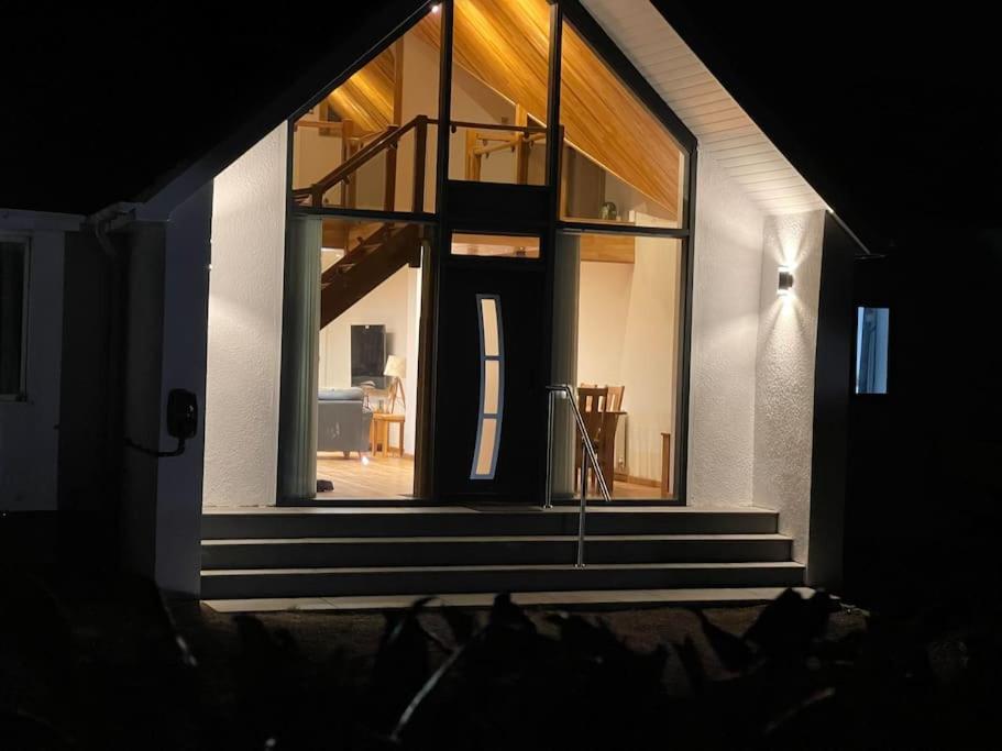 Serendipity Torquay (Rooftop Hot Tub House) photo 7