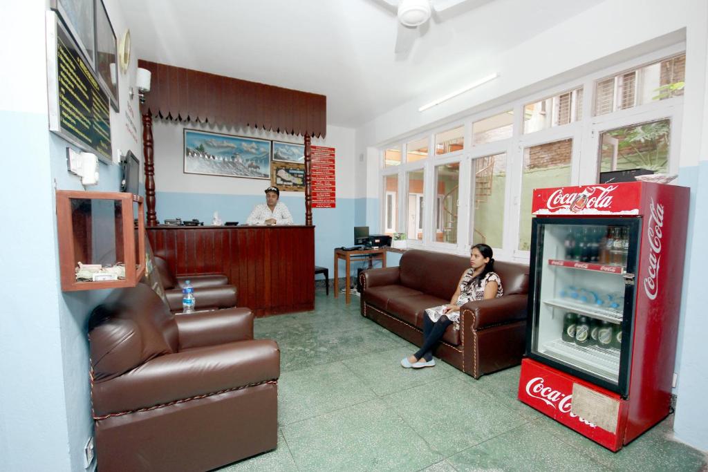 Hotel Backpackers Inn photo