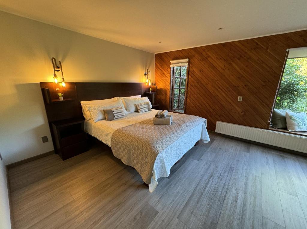 Magnolia Bed & Breakfast - 3