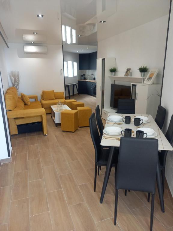 Sea View Luxury Apartment Victoria - 5