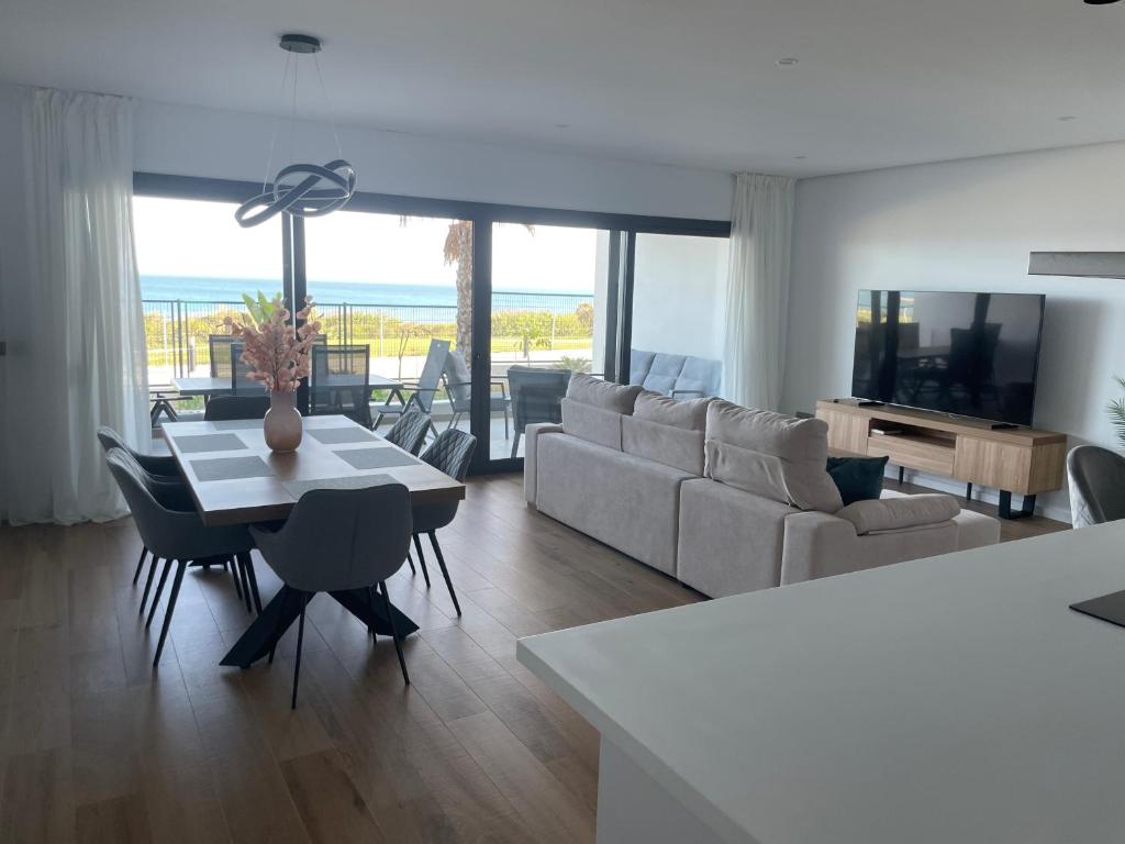 Apartment Alcaidesa LINKS II First Line Amazing sea and golf view, San Roque