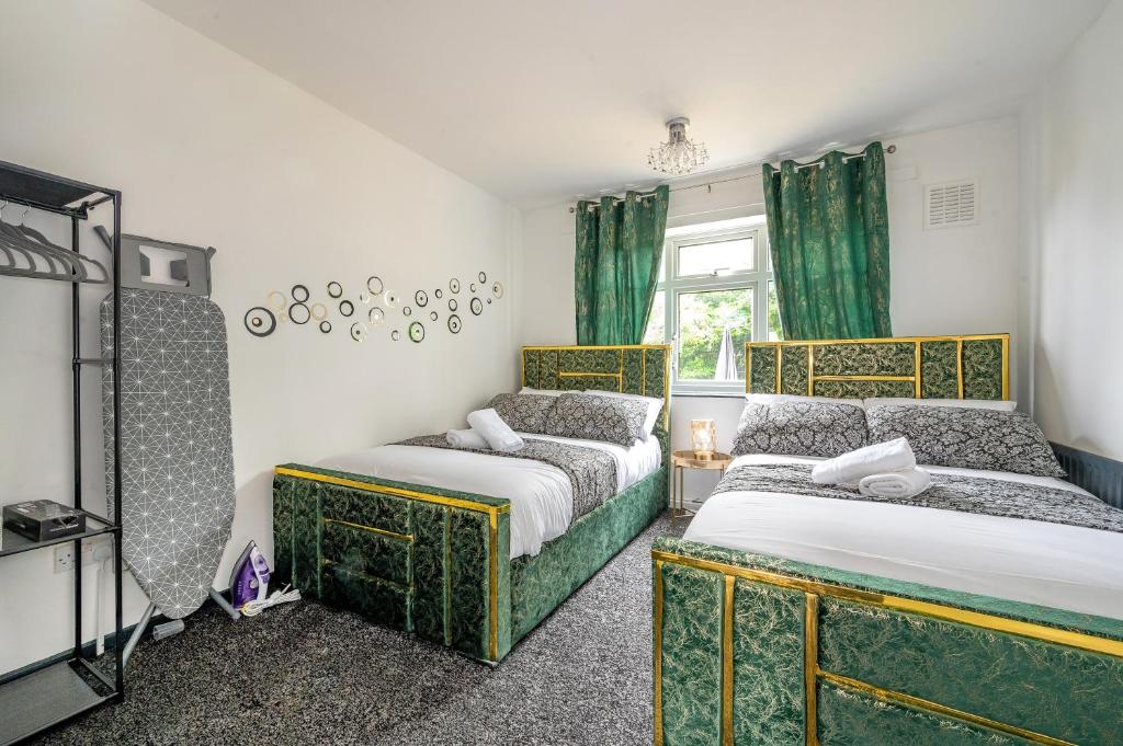 *RA26S* For your most relaxed & Cosy stay + Free Parking + Free Fast WiFi *, Alwoodley, Leeds