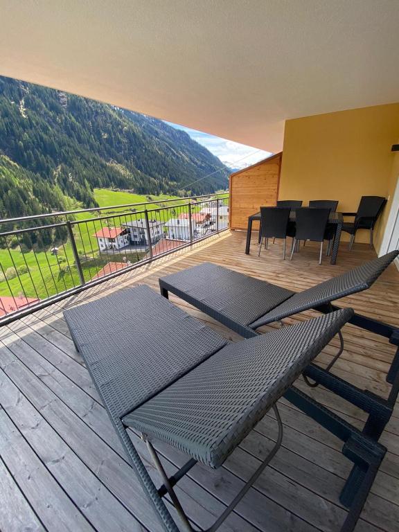NEU Zirben Luxus Apartments mit SPA und Pool direkt in Kappl - 4
