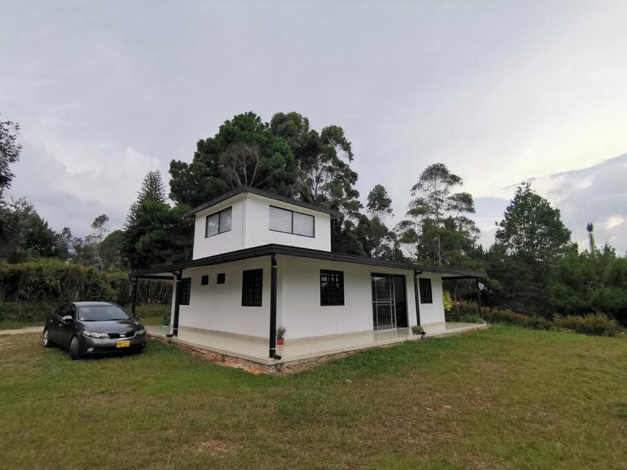 Hermosa finca a 5 minutos aeropuerto - 5