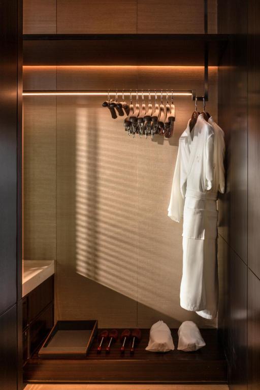 Beijing Hotel NUO Wangfujing Image