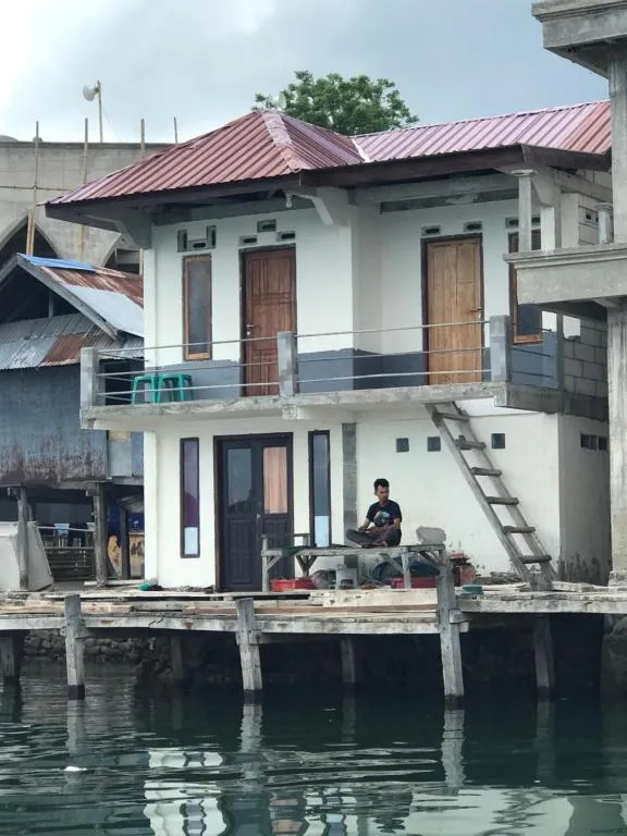 ORA KOMODO HOME STAY，位于Komodo的酒店