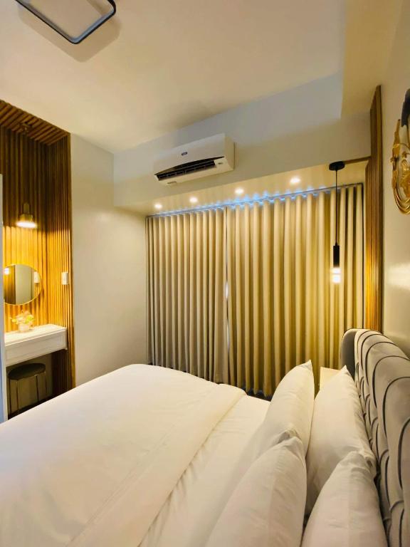 Urbanview Oasis at Air Residences, Manila