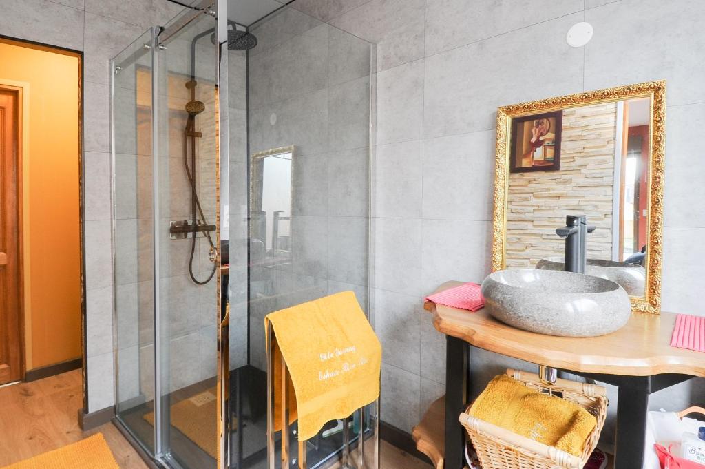 GITE neuf LUXE - Sauna Privé Extérieur, Gosnay