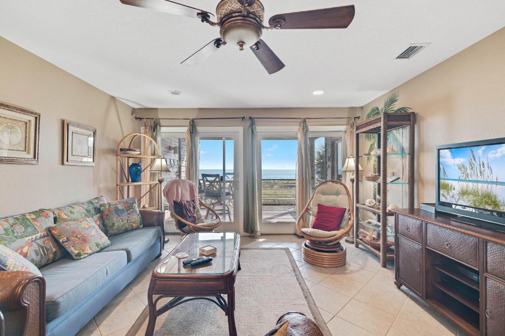 Needle Rush Point Unit D24, Pensacola