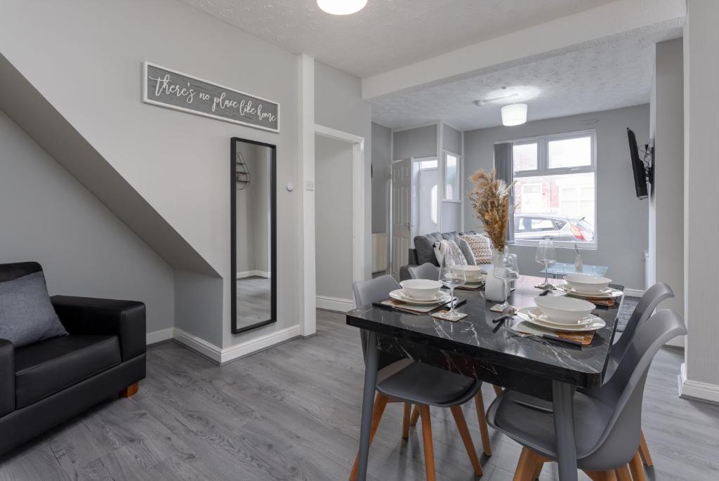 Index House - Air Host & Stay - Free Parking - Contractor Friendly, Liverpool