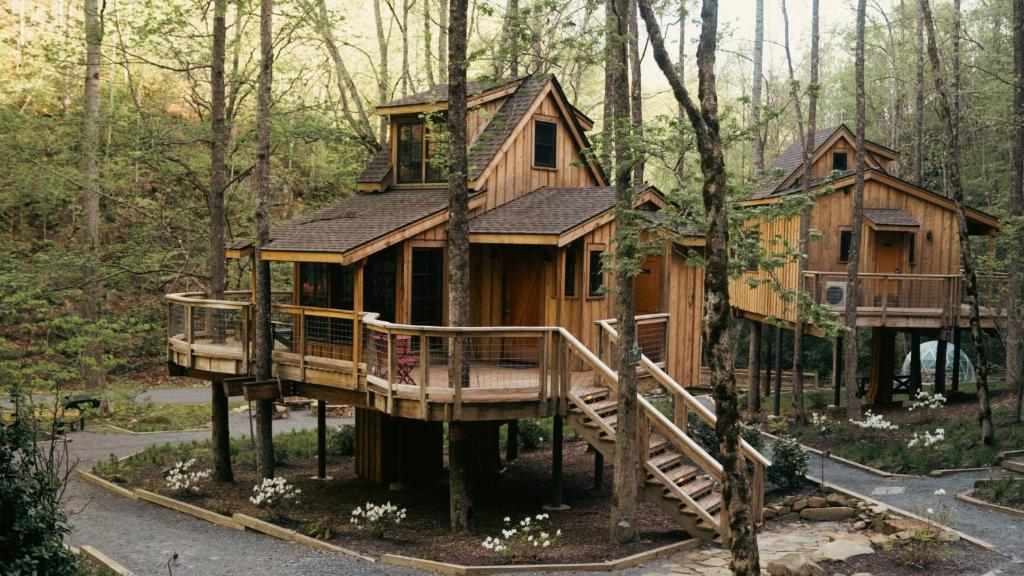 The Poplar in Treehouse Grove at Norton Creek, Gatlinburg
