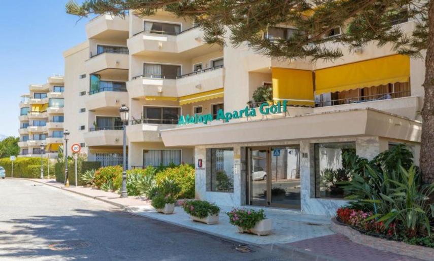 Habitación deluxe con baño privado en Atalaya Apartagolf, Estepona - 2